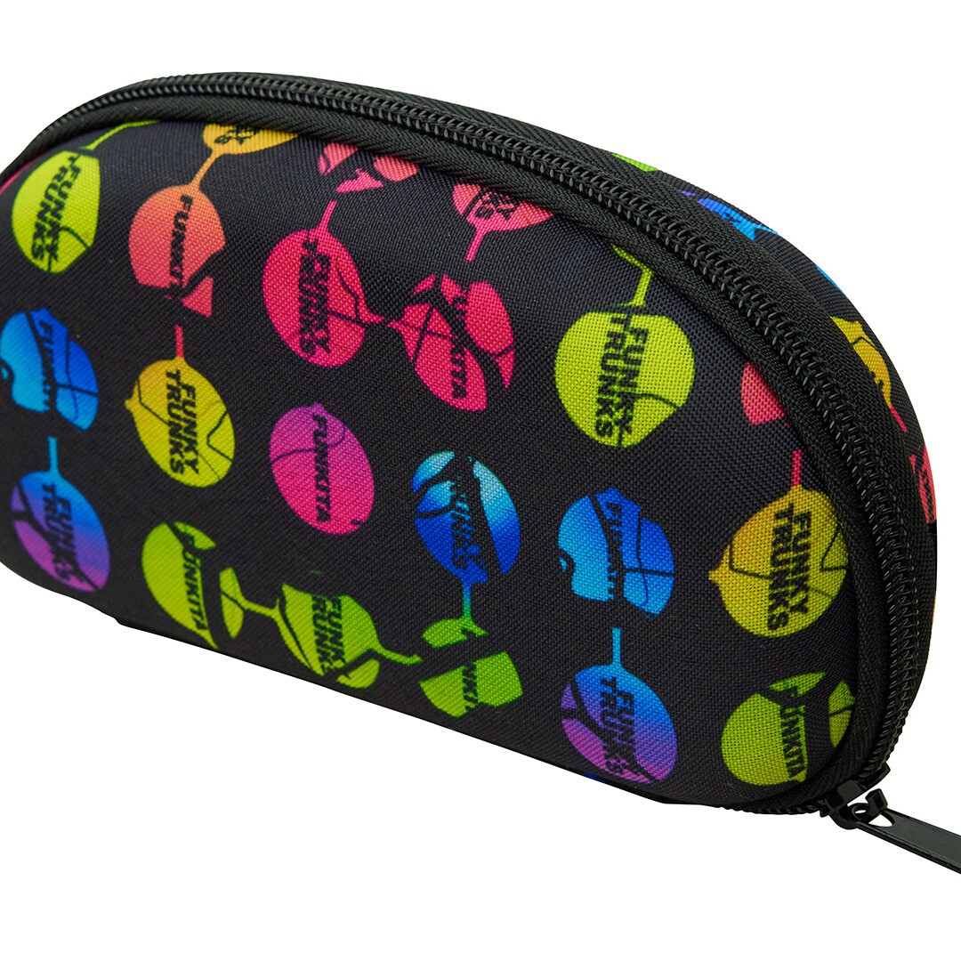 Broken Circle Case Closed Goggle Case